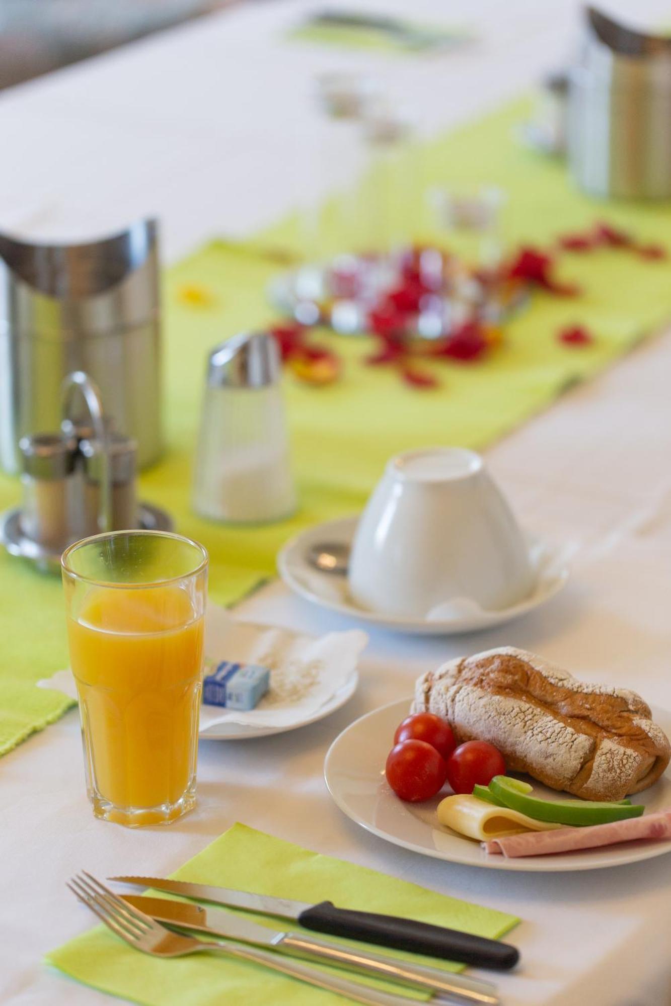 Wohlfuehlwelt Riegler Bed & Breakfast Allentsteig Bagian luar foto